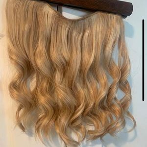Halo Couture 16” Original #116 cool light blond hair extensions, worn once